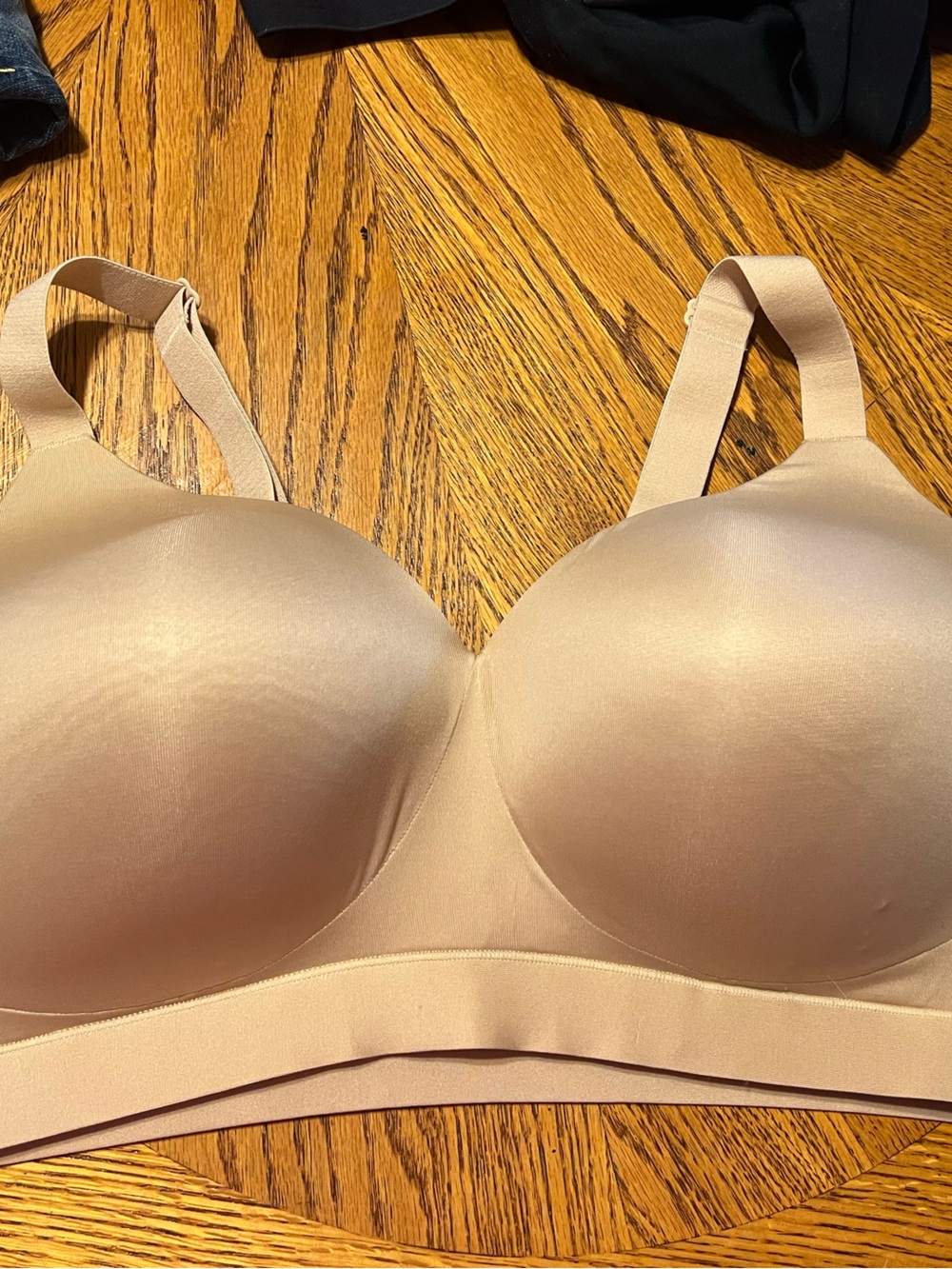 Four lane bryant bras 3 Nude 1 black Seamless back smoother bras lot  .